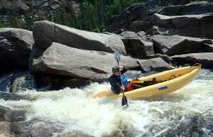 Nafukovací kajaky a kanoe na řece Moisie