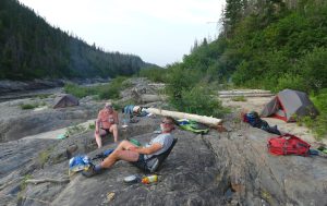 Nafukovací kajaky a kanoe na řece Moisie