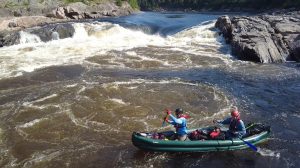 Nafukovací kajaky a kanoe na řece Moisie