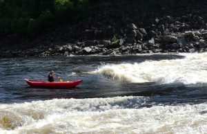 Nafukovací kajaky a kanoe na řece Moisie