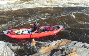 Nafukovací kajaky a kanoe na řece Moisie