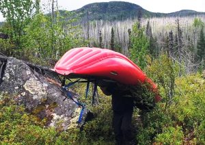 Nafukovací kajaky a kanoe na řece Moisie